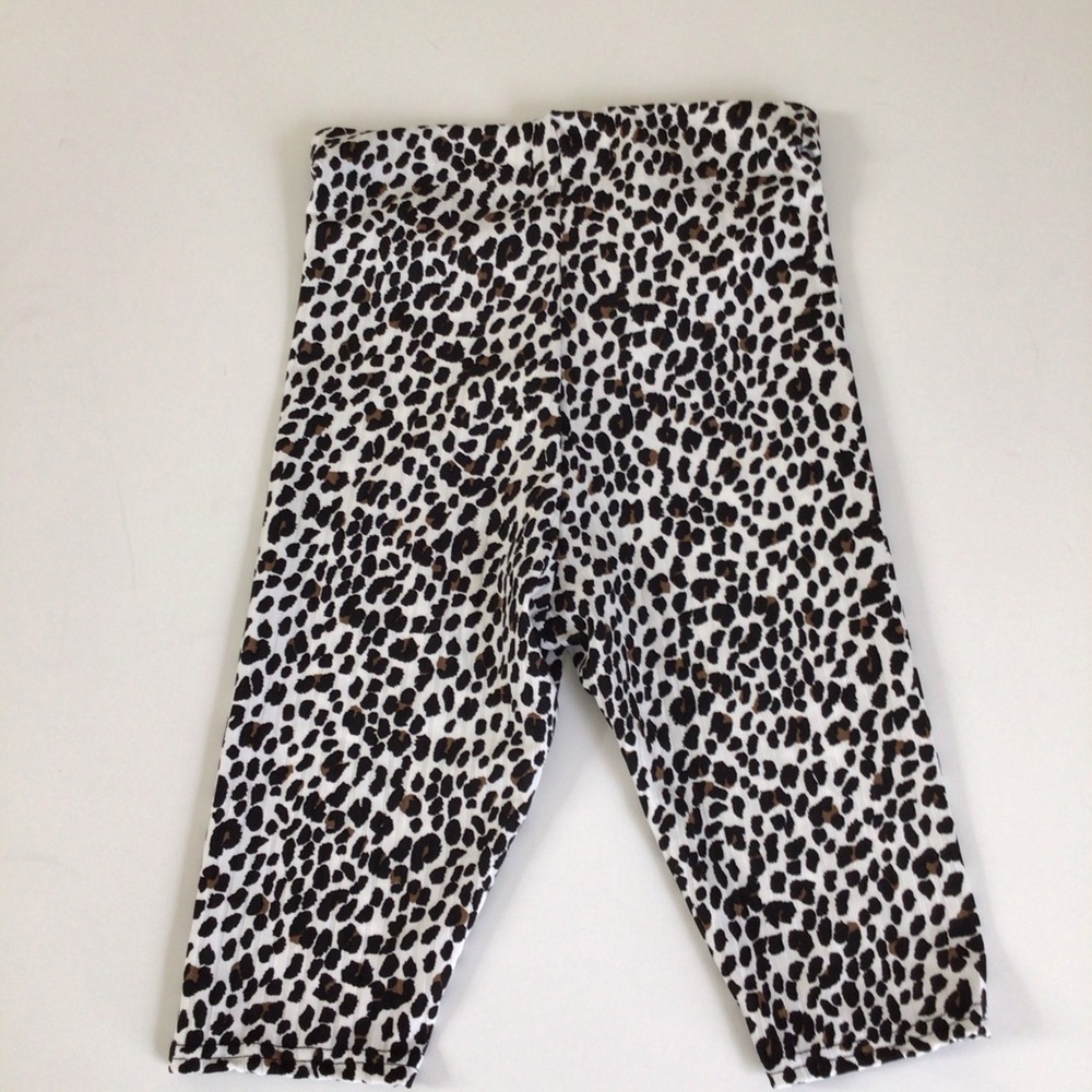 PrettyLittleThing Leopard Rib cycle shorts - Picture 2 of 8